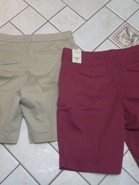 Two Pair of St Johns Bay Womens Shorts Size 18W